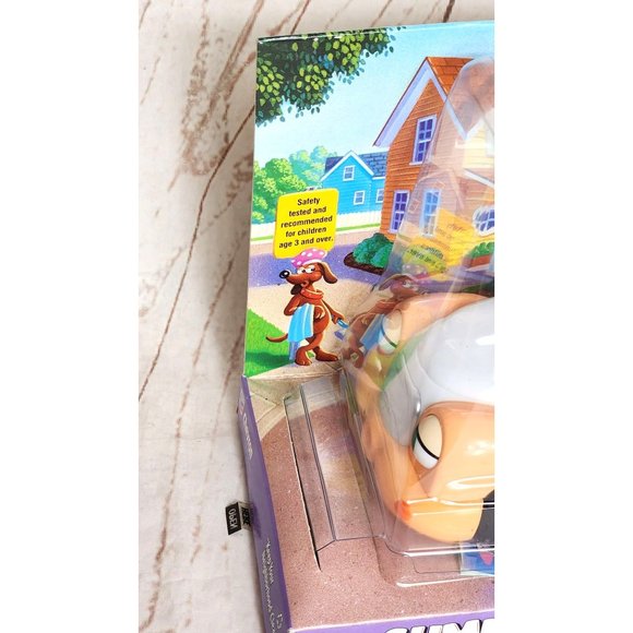 Vintage TheChevron Cars Summer Scoop Toy Ice Cream Truck with Opening Doors - Picture 2 of 16